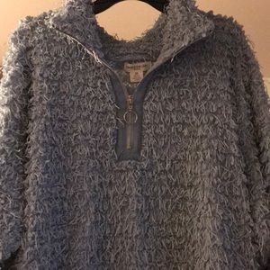 Beautiful blue fluffy sweater size 3X never worn